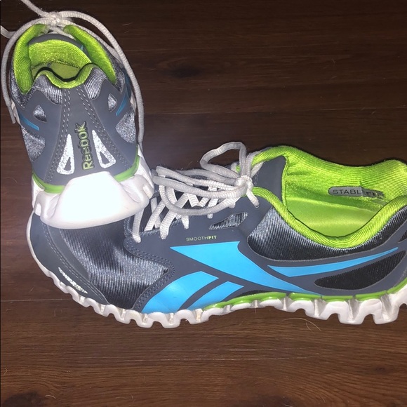 Reebox - Picture 1 of 7